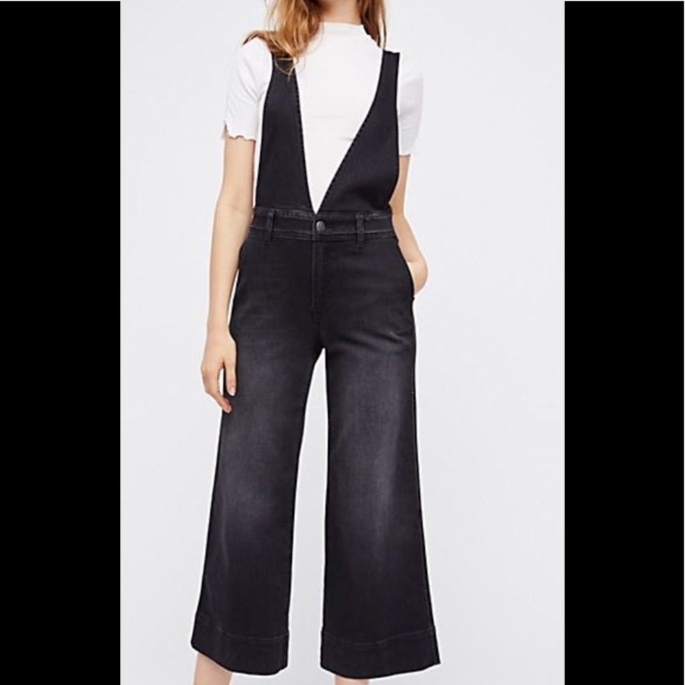FREE PEOPLE - Black Wide Leg Overalls